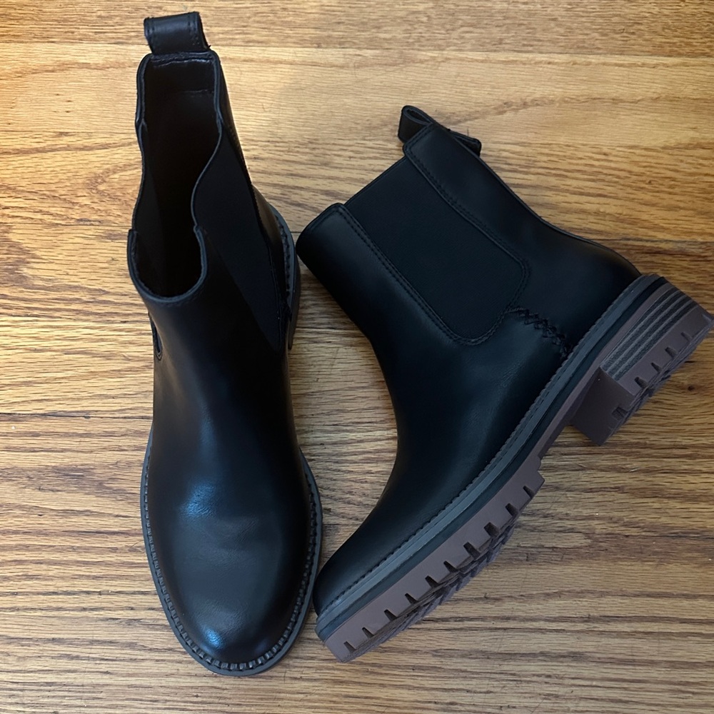 Crown Vintage Black Ankle Boots